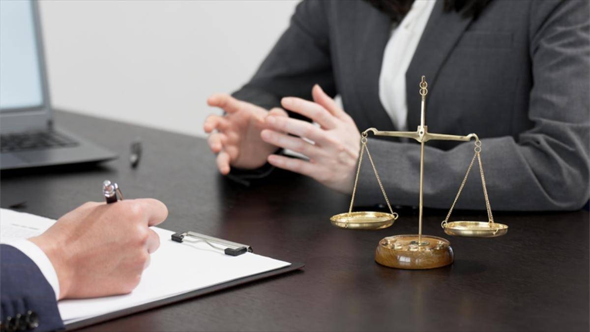 弁護士への依頼の流れを完全把握！離婚や交通事故など事案別の依頼手順も紹介